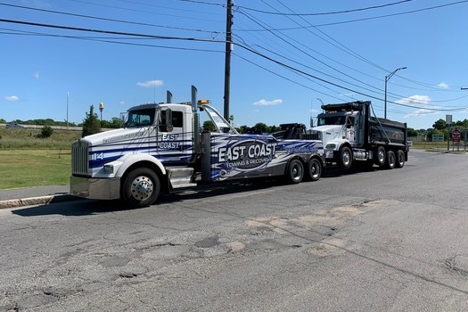 Box Truck Towing In Dighton Massachusetts